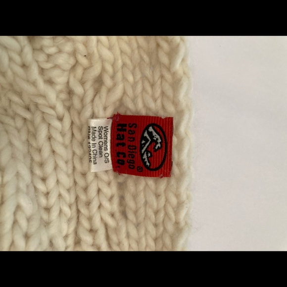 Winter headband ear cover - Picture 2 of 2